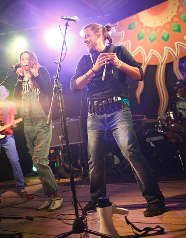Mitko play